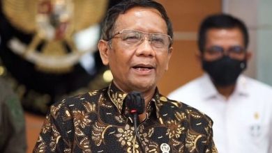 Mahfud Persilakan Johnny Ajukan Justice Collaborator