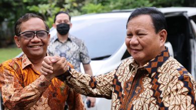 Kalahkan Khofifah-Cak Imin, Publik Jatim Ingingkan Mahfud MD Jadi Cawapres Prabowo _bimata.id