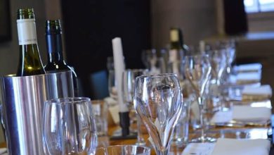 BYO Wine Club Tren Bawa Botol Minuman Anggur Sendiri di Inggris