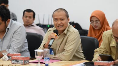 Azis Subekti saat menyampaikan pentingnya percepatan sertifikasi lahan untuk pembangunan sekolah rakyat di Sumatera Barat.