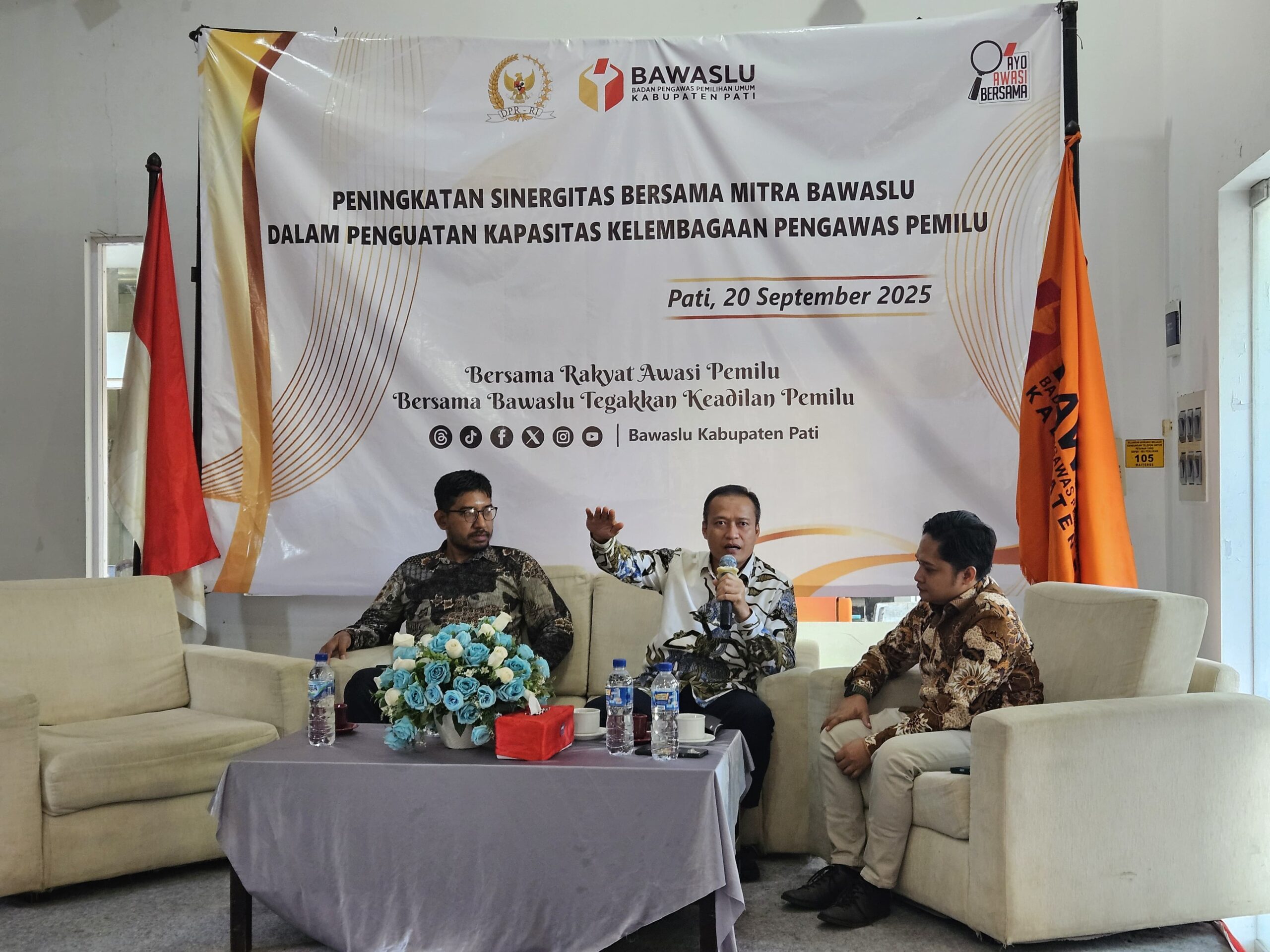 Azis Subekti dalam kegiatan bersama Bawaslu Kabupaten Pati